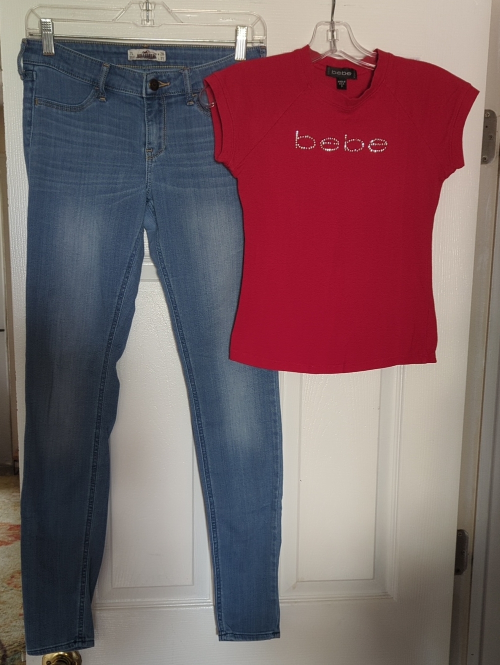 *Outfit* Hollister Skinny Jeans (28) And Bebe Shirt (S)